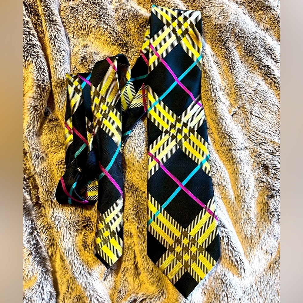 𝅺HENRI Picard Microfiber Tie
